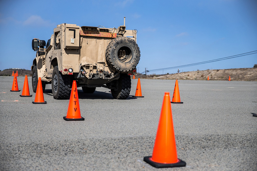 アメリカ海兵隊で進む新型汎用車両jltvのトレーニング